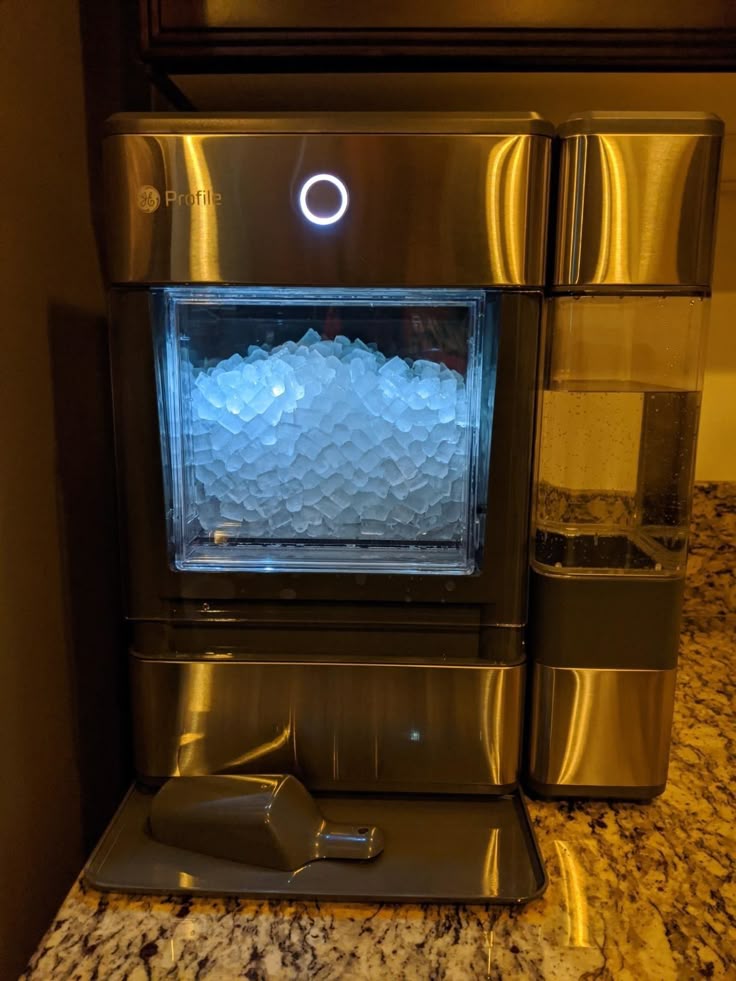 How to Make Crushed Ice Without a Dedicated Machine